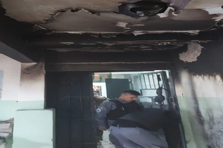 Preso prendió fuego en la Alcaldía de Ushuaia por una requisa Preso prendió fuego en la Alcaldía de Ushuaia por una requisa