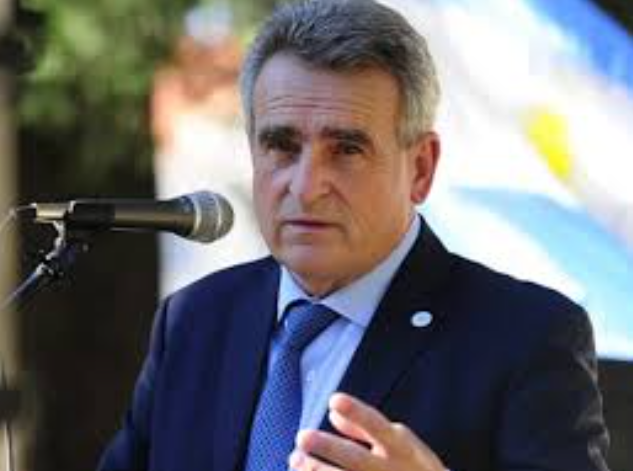 Rossi: «La coalición de gobierno que imagina Massa es mucho más amplia que la que tenemos ahora»