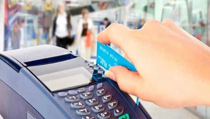 Devuelven IVA a fueguinos en compras con tarjeta de debito