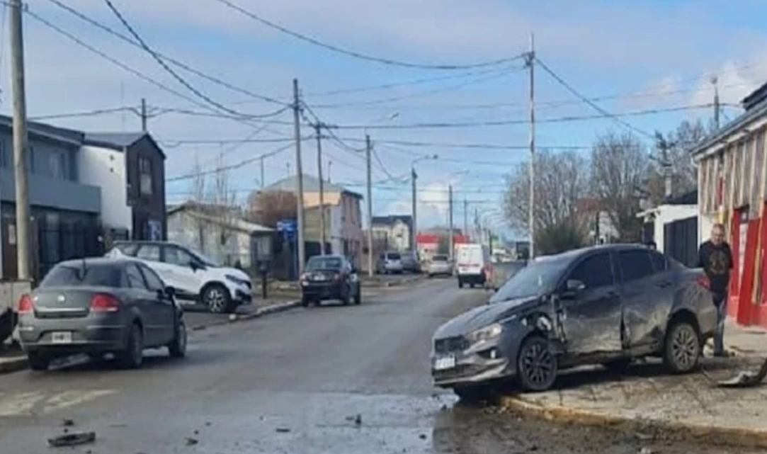 Choque sin lesionados entre dos Fiat