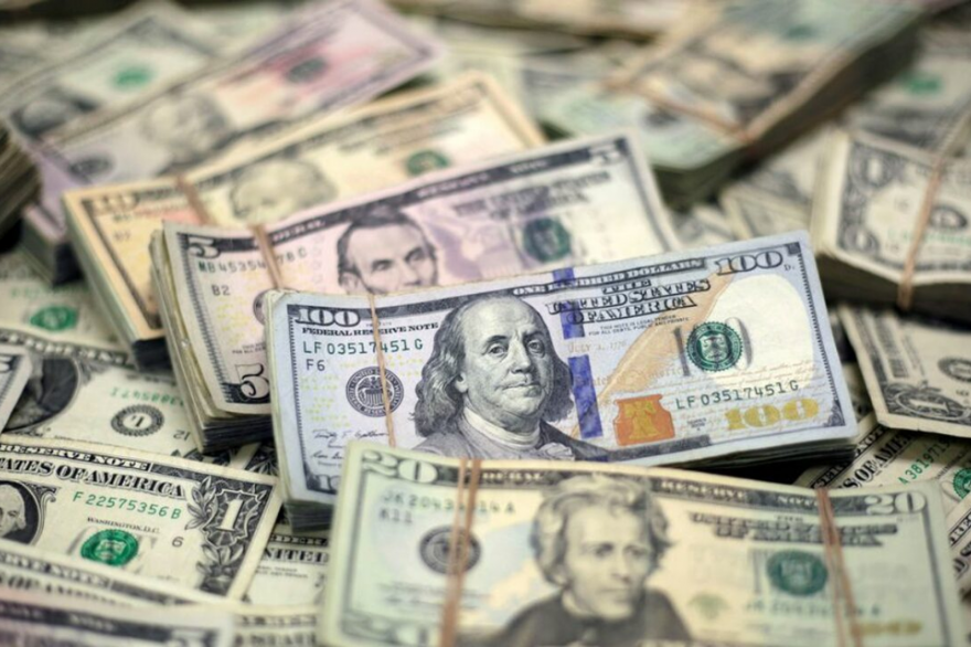El Gobierno unificó el dólar: $ 731 pesos para el Qatar, turista, tarjeta y solidario
