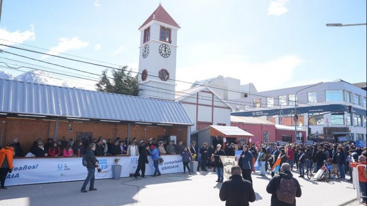 Autoridades Provinciales participaron de los Festejos del 139° aniversario de Ushuaia y Prefectura