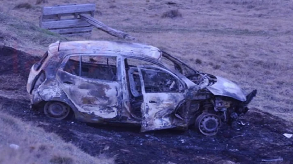 Despiste, vuelco e incendio de un vehiculo en la Ruta 3 Despiste, vuelco e incendio de un vehiculo en la Ruta 3
