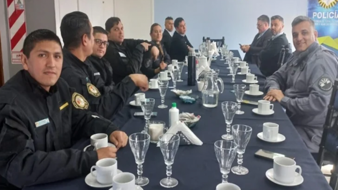 Mesa salarial Gobierno, dejo plantados a Policias y Penitenciarios