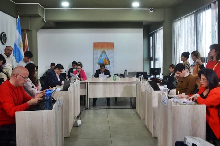 Presupuesto 2024 de Ushuaia, concejales lo aprobaron por 5 votos a 2 Presupuesto 2024 de Ushuaia, concejales lo aprobaron por 5 votos a 2