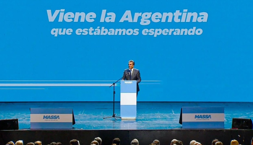 Massa incluyó a Tierra del Fuego en su plan “10 acuerdos para el futuro de Argentina” Massa incluyó a Tierra del Fuego en su plan “10 acuerdos para el futuro de Argentina”