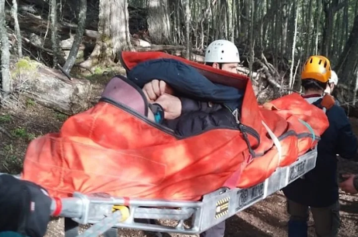 Rescate de una mujer en la senda al Glaciar Vinciguerra