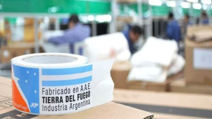Fabricas con baja de contratos y suspensión de personal