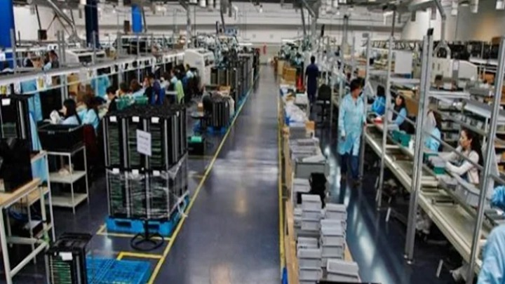Solo en Rio Grande, serian mas de 3200 los operarios de fabrica que se quedaran sin empleo