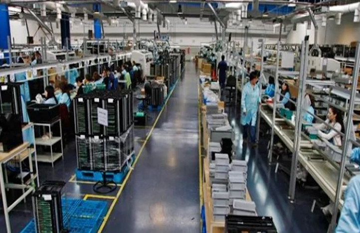 Solo en Rio Grande, serian mas de 3200 los operarios de fabrica que se quedaran sin empleo