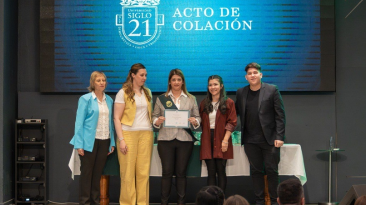 El Municipio acompañó el acto de egreso de la Universidad Siglo XXI en Río Grande