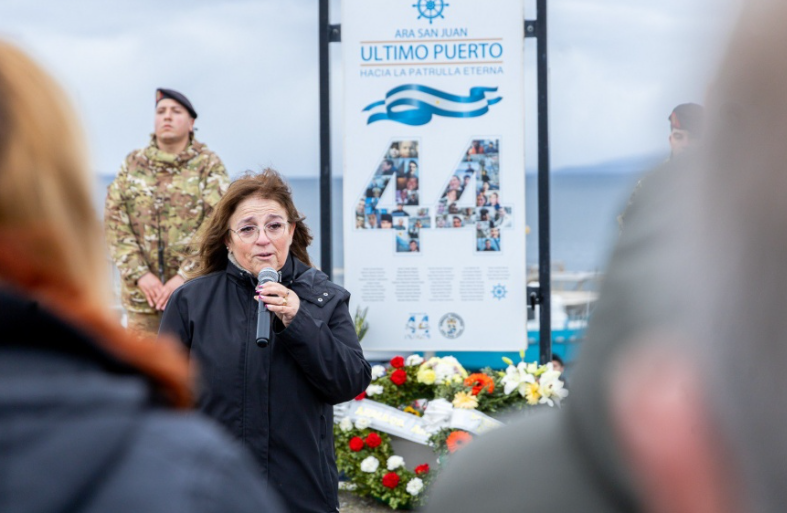 Homenaje a los 44 tripulantes  del submarino ara “San Juan” a 6 años de su hundimiento