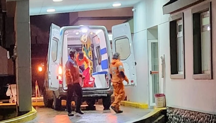 Prefectura rescato a un joven que se arrojo del puente Mosconi