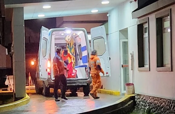 Prefectura rescato a un joven que se arrojo del puente Mosconi