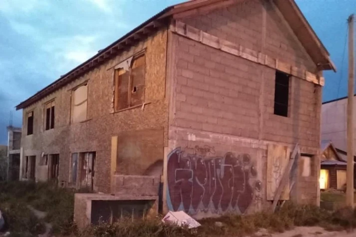 6 detenidos en Ushuaia, luego agredir a apuñalar a un hombre
