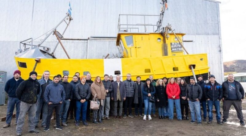  Un barco pesquero operará para la planta “Crustáceos Fueguinos”