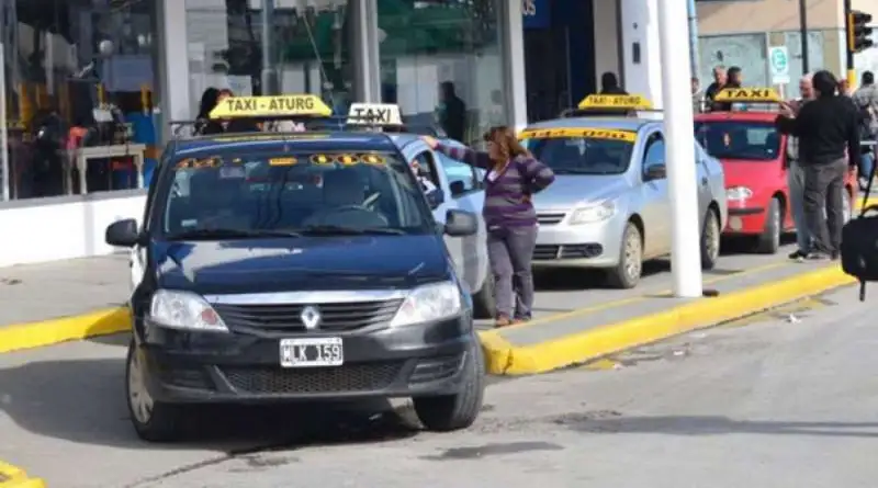Presentaron el listado de aspirantes para la obtención de licencias de taxis y remises Presentaron el listado de aspirantes para la obtención de licencias de taxis y remises