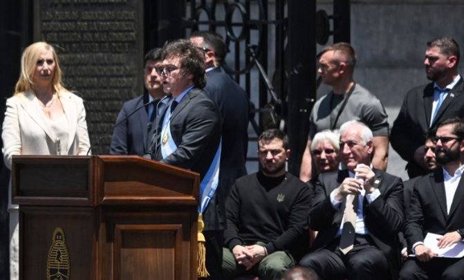 Primer discurso: Milei, presidente: «No hay alternativa posible al ajuste y al shock»