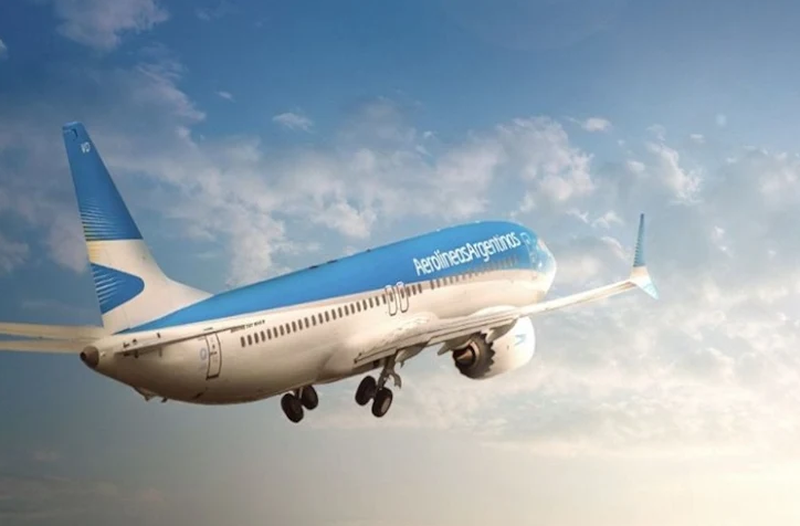 Pasajes aéreos con aumentos superiores al 100 por ciento Pasajes aéreos con aumentos superiores al 100 por ciento