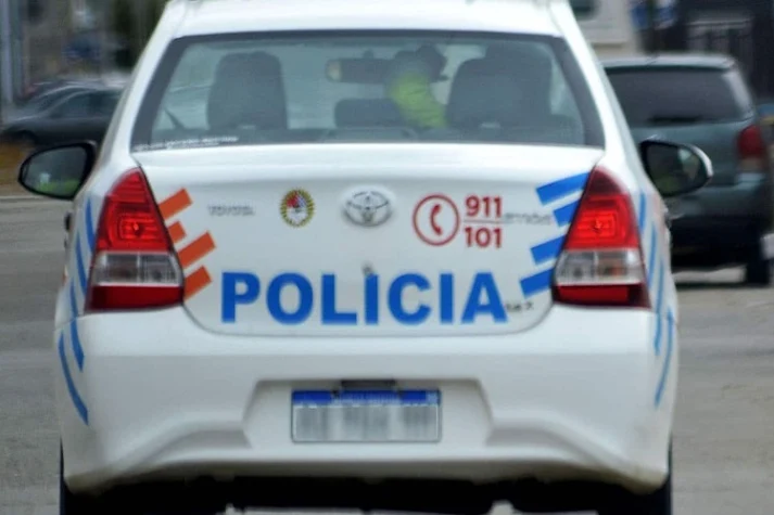 Dos detenidos por acuchillar a un hombre y huir Dos detenidos por acuchillar a un hombre y huir