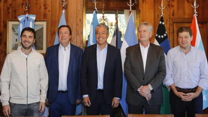 DNU y Ley Omnibus “Declaración de Villa la Angostura”: en detalle, los reclamos de los gobernadores patagónicos