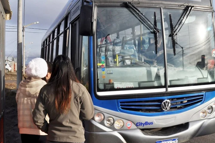 Aumento del boleto de colectivo a $120 pesos en Rio Grande