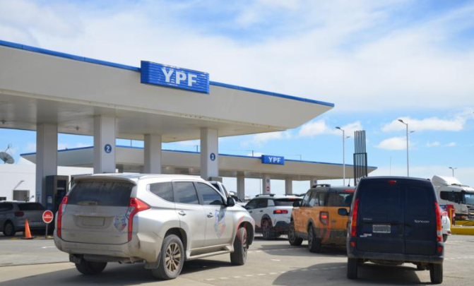 Ley Ómnibus: YPF no estará sujeta a privatización