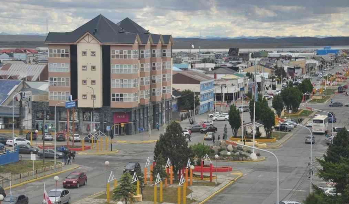 SUB RÉGIMEN. Ley Ómnibus y DNU inquietan a comerciantes de Río Grande