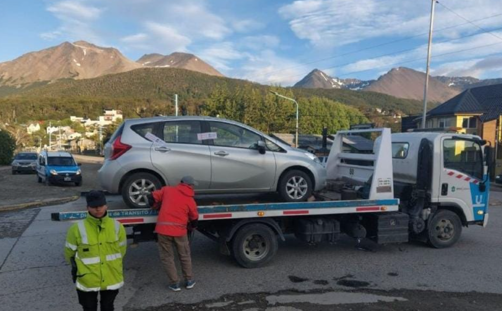 Detuvieron a dos conductores en estado de ebriedad Detuvieron a dos conductores en estado de ebriedad