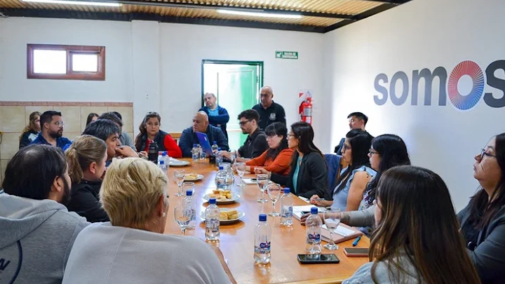Gobierno ofreció a gremios estatales solo aumento en Ayuda Escolar y las Asignaciones