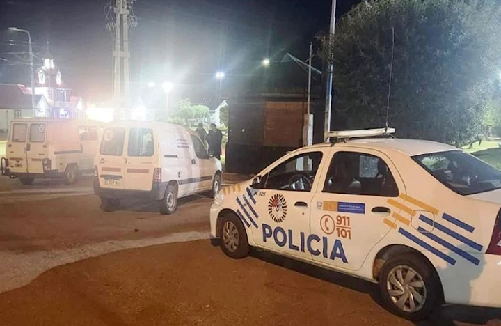 Sujeto detenido en la madrugada en Ushuaia, ingresando robar en vehículos estacionados