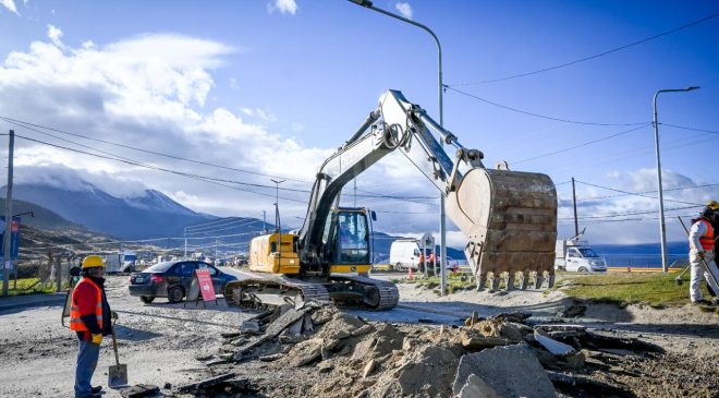 Este lunes habrá corte al tránsito en la rotonda de Andorra por trabajos de asfalto Este lunes habrá corte al tránsito en la rotonda de Andorra por trabajos de asfalto