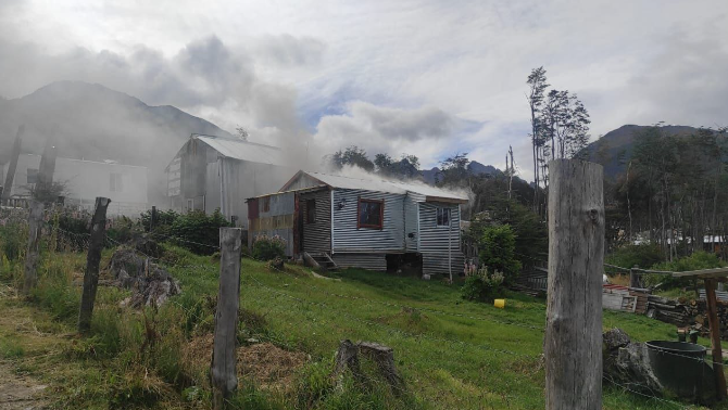 Una persona hospitalizada: Una garrafa explotó en una vivienda en Ushuaia