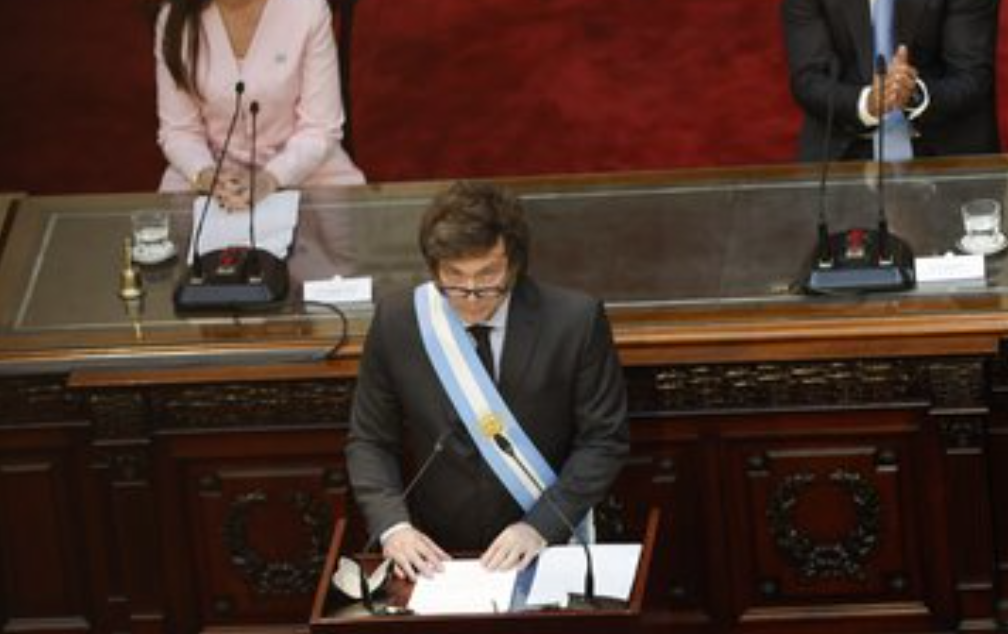 “Leyes Anticasta” Eliminarán las jubilaciones de privilegio para presidentes y vicepresidentes “Leyes Anticasta” Eliminarán las jubilaciones de privilegio para presidentes y vicepresidentes