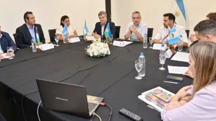 Piden a Milei que revea el brutal recorte a merenderos y comedores escolares