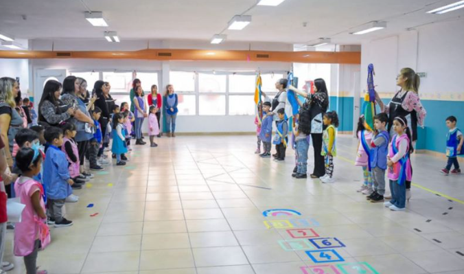 Pese al paro docente, el gobierno dio por iniciado el ciclo escolar 2024