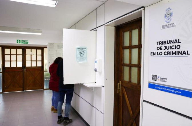 Condenan a un hombre a 12 años de prisión por abusar de una adolescente Condenan a un hombre a 12 años de prisión por abusar de una adolescente