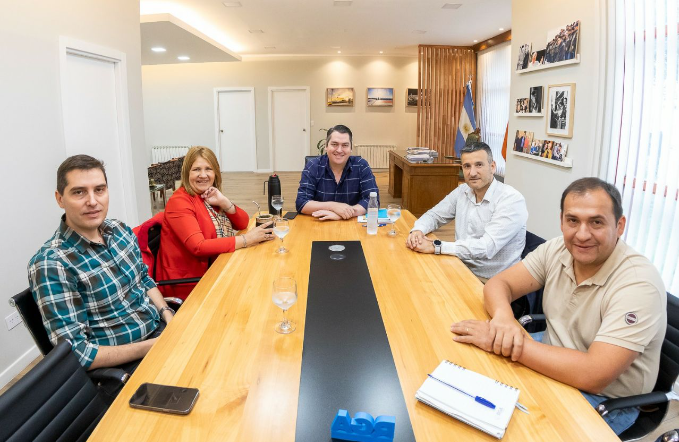Rio Grande: Pérez se reunió con el nuevo director del PAMI Rio Grande: Pérez se reunió con el nuevo director del PAMI