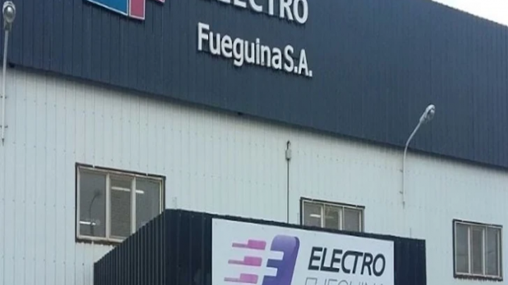 Electro fueguina suspende personal