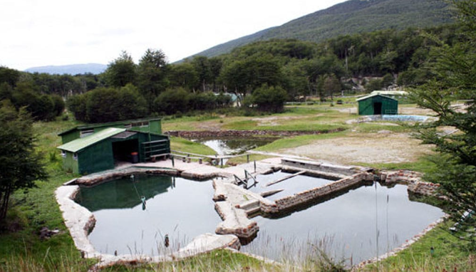 Propiedad municipal: Tolhuin espera el desalojo judicial para licitar las termas de río Valdez Propiedad municipal: Tolhuin espera el desalojo judicial para licitar las termas de río Valdez