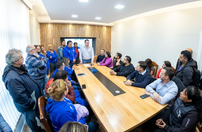Municipales firman recomposición salarial del 35% y un piso de 500 mil pesos