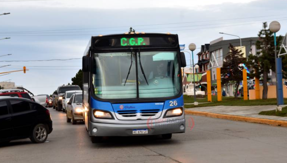 En plena crisis por los subsidios: Río Grande tiene el precio del boleto de colectivos más bajo del país