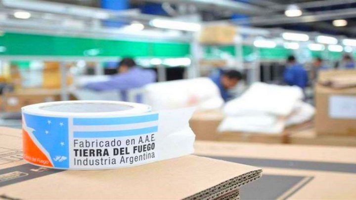 Informe de Neodelfos: La industria fueguina recibe duro golpe tras desplomarse el consumo nacional