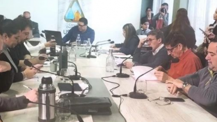 PROYECTO PARA REGULAR LAS FERIAS EN USHUAIA