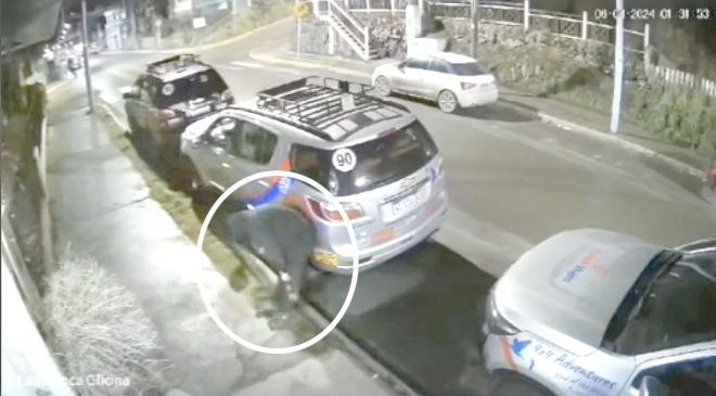 Un sujeto tajeó las ruedas de más de 60 vehículos estacionados Un sujeto tajeó las ruedas de más de 60 vehículos estacionados