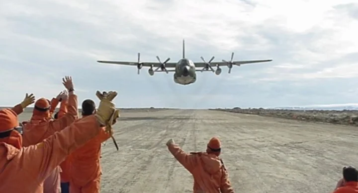 Se propone establecer una conexión aérea regular entre Ushuaia y la Antártida.