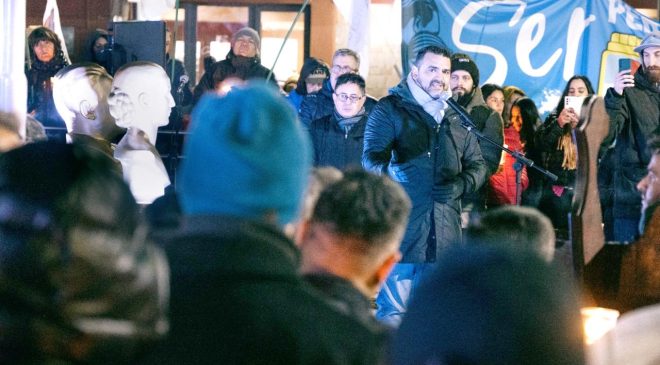 Vuoto: “Hay que escuchar al pueblo, que la está pasando mal” Vuoto: “Hay que escuchar al pueblo, que la está pasando mal”