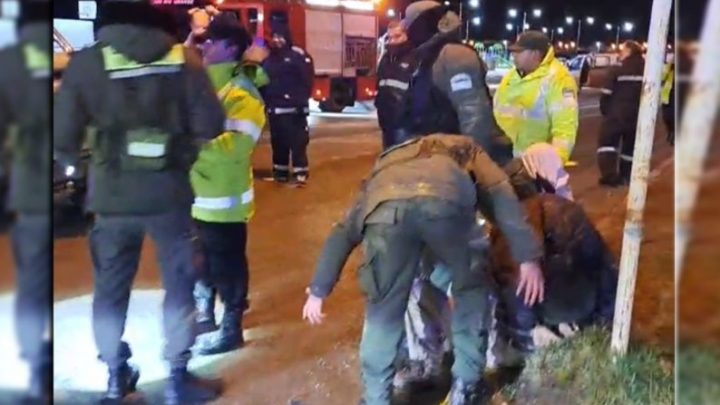 Los detalles del caso: El acusado por contrabando de cigarrillos se negó a declarar y quedó en libertad restringida