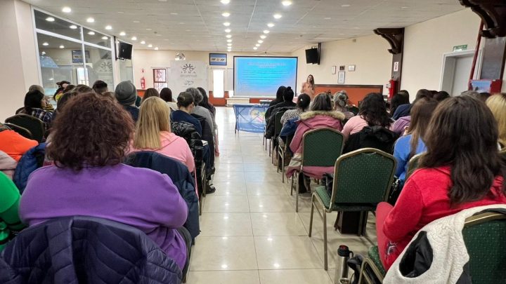 Gobierno : Realizaron una capacitación en comunicación para personas con autismo