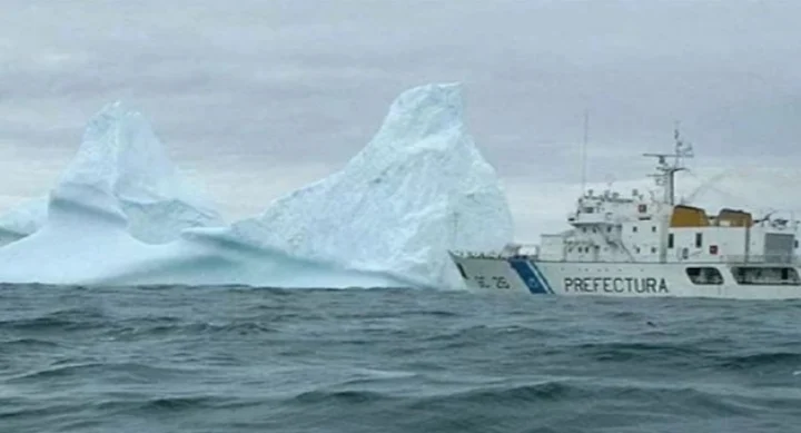 Iceberg en TDF, prefectura patrulla la zona